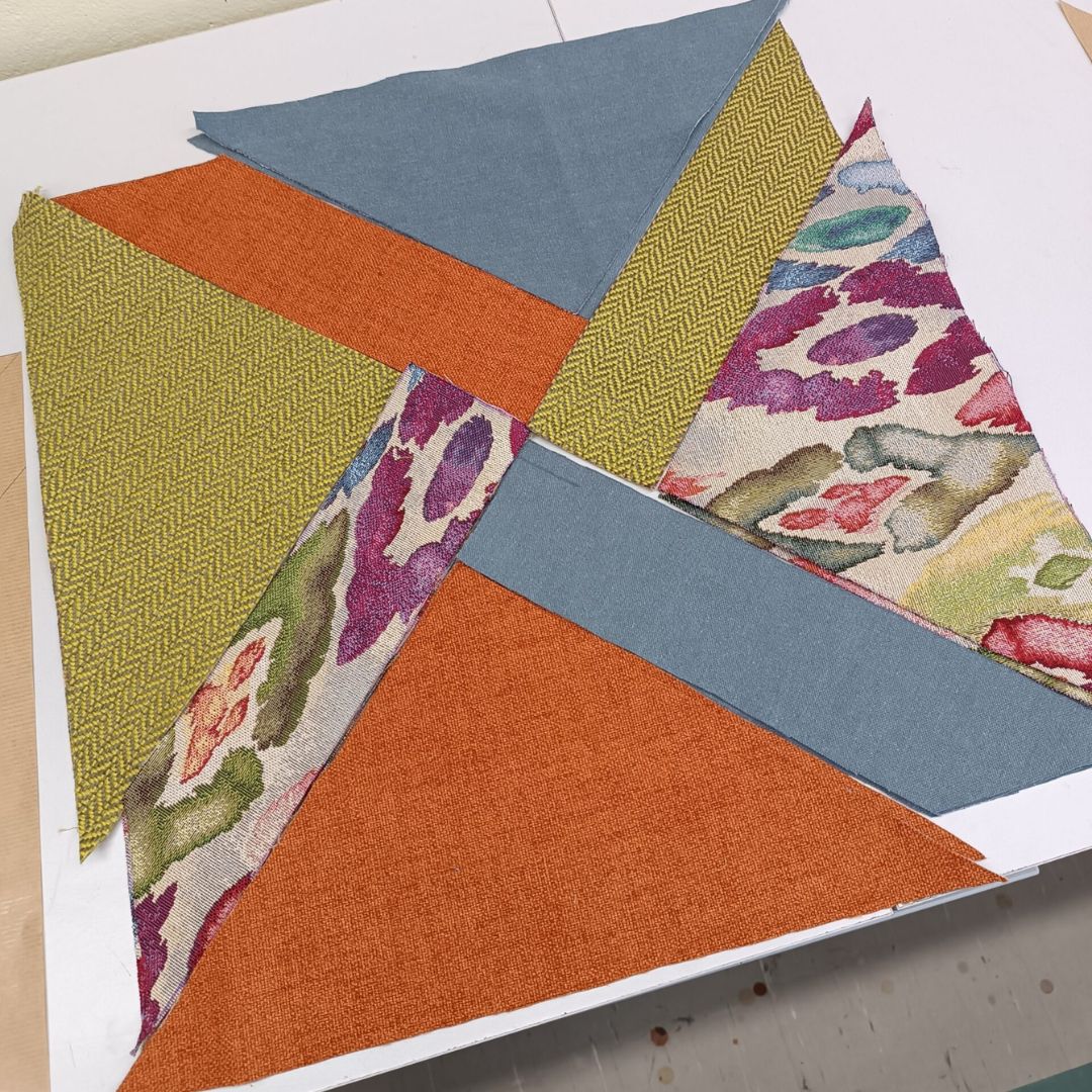 Kurs szycia od podstaw: wykrój poduszki.